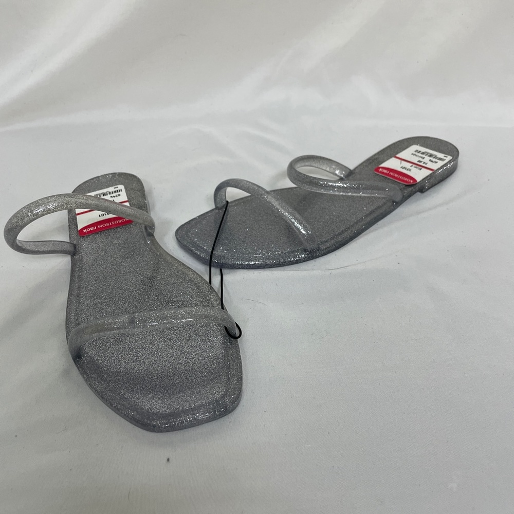 NWT Pike Sandals Silver Glitter